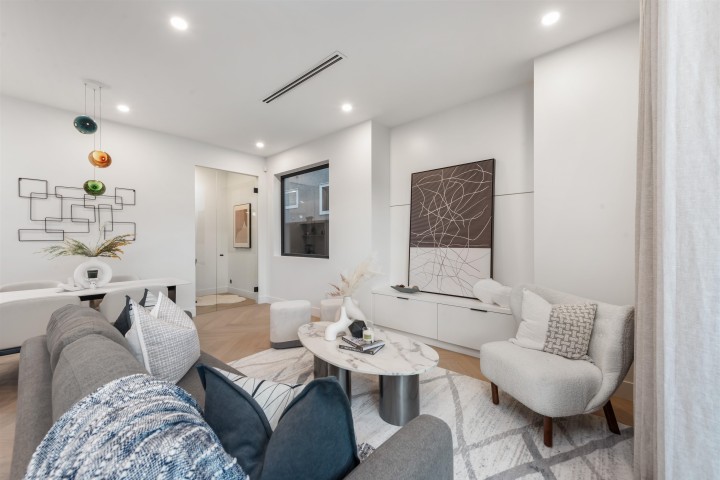 Photo 12 at 2 - 280 E 32 Avenue, Main, Vancouver East