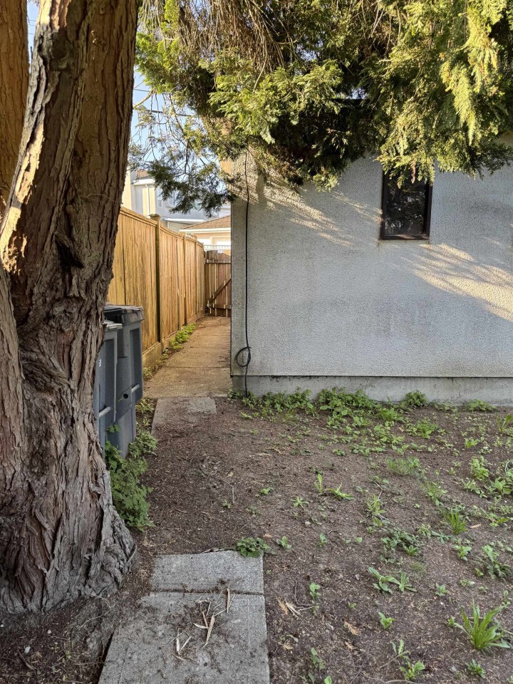 Photo 14 at 2511 Upland Drive, Fraserview VE, Vancouver East