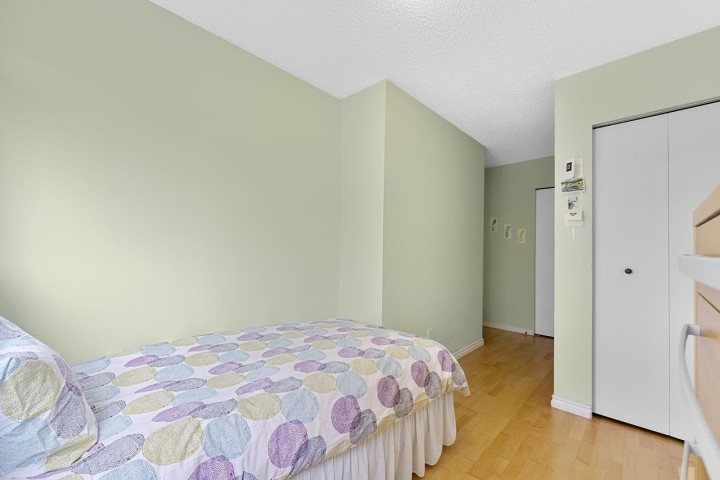 Photo 13 at 8416 - 8420 Shaughnessy Street, Marpole, Vancouver West