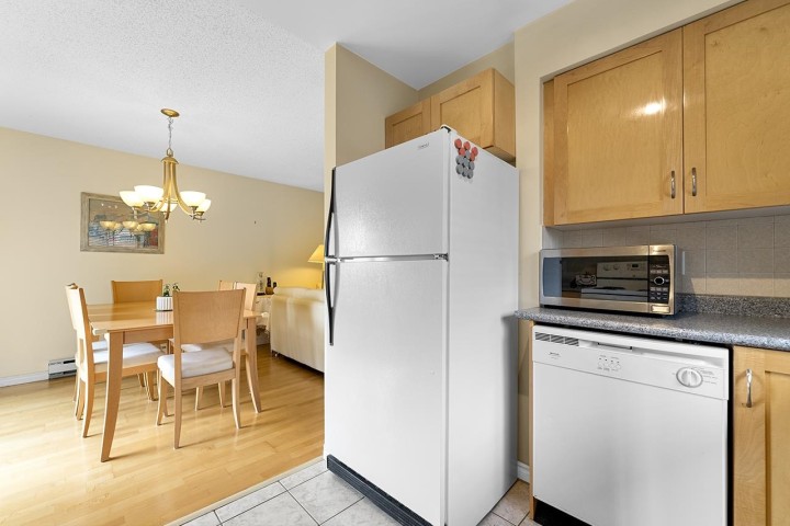 Photo 9 at 8416 - 8420 Shaughnessy Street, Marpole, Vancouver West