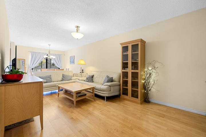 Photo 4 at 8416 - 8420 Shaughnessy Street, Marpole, Vancouver West
