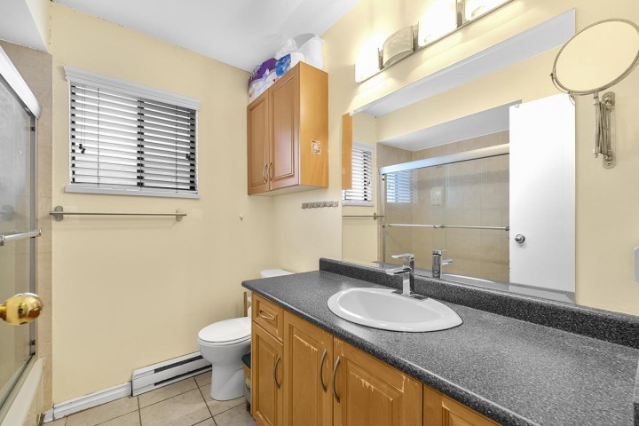 Photo 25 at 8416 - 8420 Shaughnessy Street, Marpole, Vancouver West