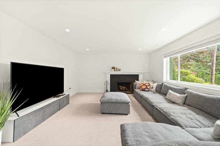 Photo 23 at 5540 Greenleaf Road, Eagle Harbour, West Vancouver