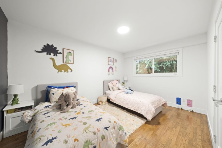 Photo 10 at 5540 Greenleaf Road, Eagle Harbour, West Vancouver