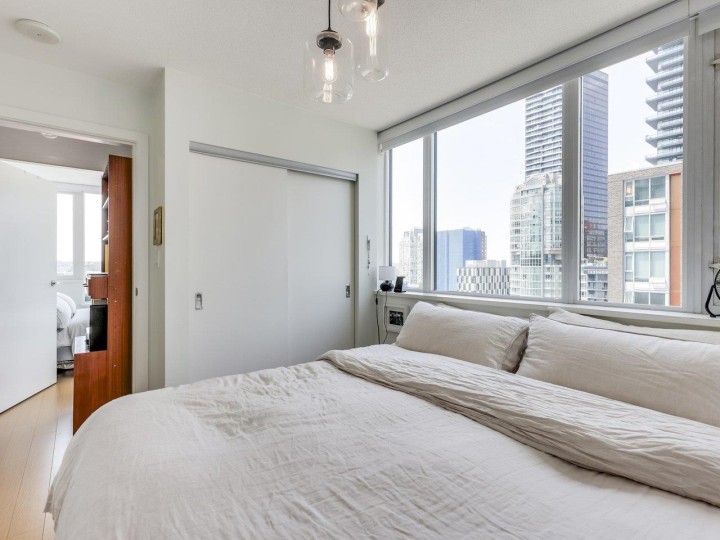 Photo 12 at 912 - 1325 Rolston Street, Downtown VW, Vancouver West