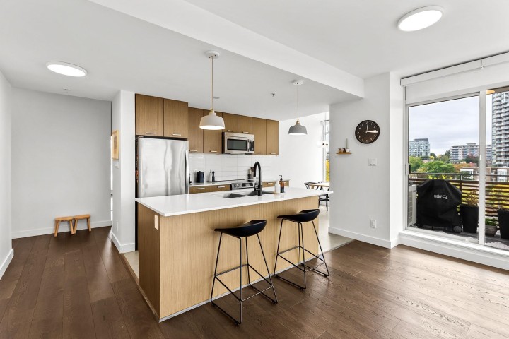 Photo 11 at 709 - 2321 Scotia Street, Mount Pleasant VE, Vancouver East