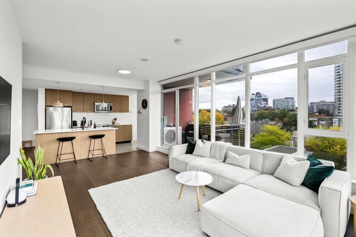 Photo 8 at 709 - 2321 Scotia Street, Mount Pleasant VE, Vancouver East