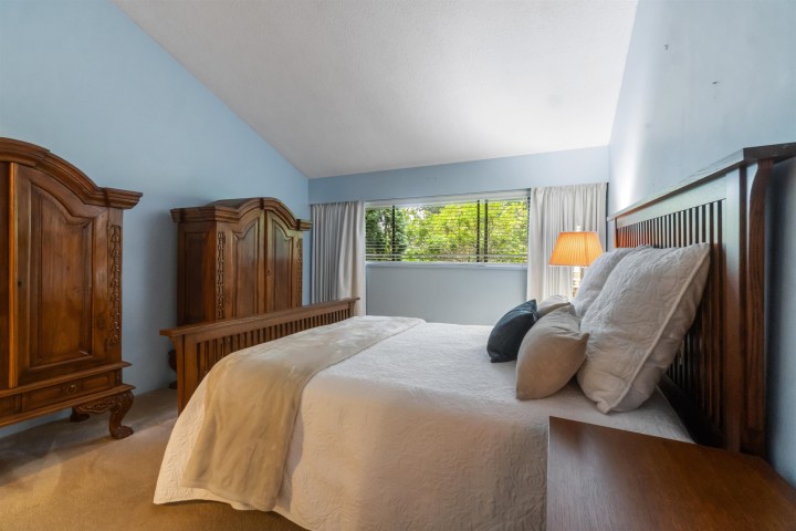 Photo 13 at 4262 Yuculta Crescent, University VW, Vancouver West