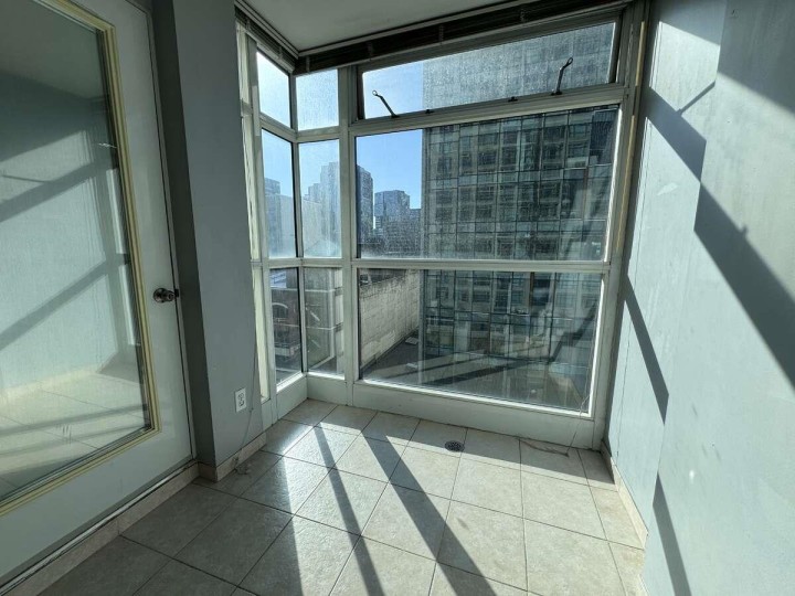 Photo 17 at 810 - 438 Seymour Street, Downtown VW, Vancouver West