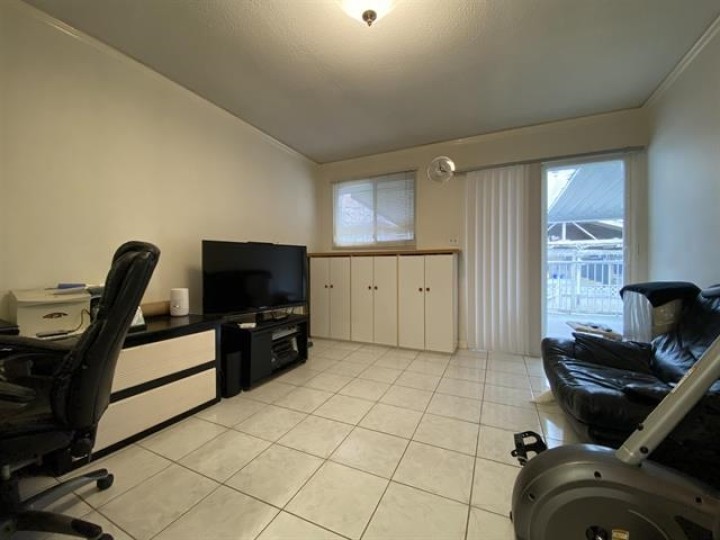 Photo 6 at 6828 Inverness Street, South Vancouver, Vancouver East