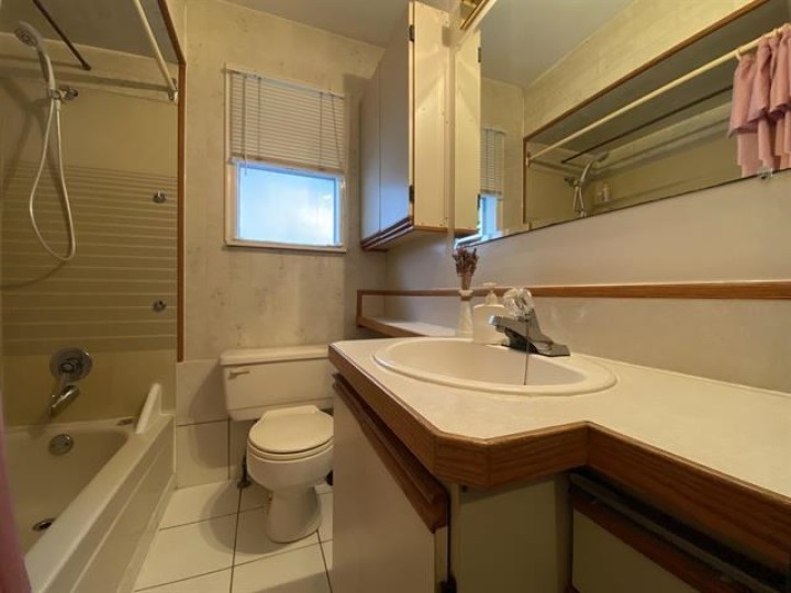 Photo 12 at 6828 Inverness Street, South Vancouver, Vancouver East