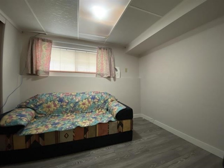 Photo 14 at 6828 Inverness Street, South Vancouver, Vancouver East