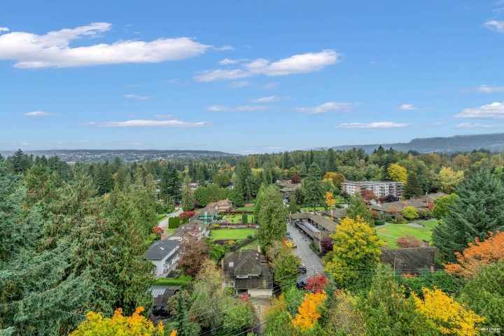 Photo 4 at 1602 - 2016 Fullerton Avenue, Pemberton NV, North Vancouver