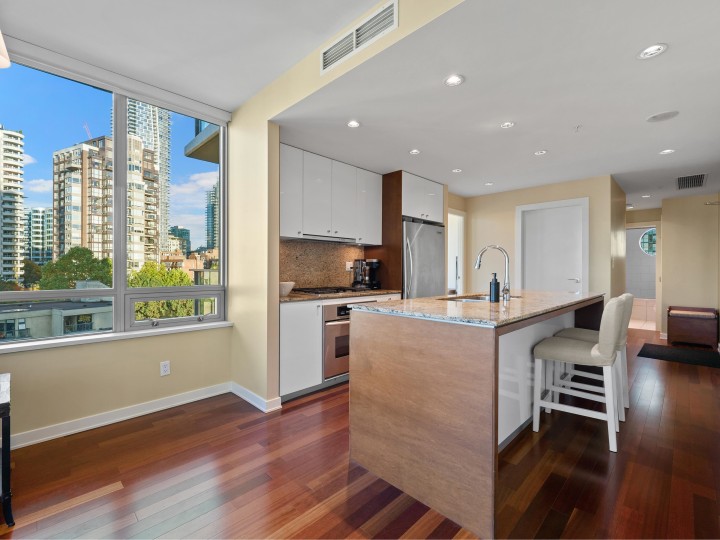 Photo 6 at 1206 - 1005 Beach Avenue, West End VW, Vancouver West