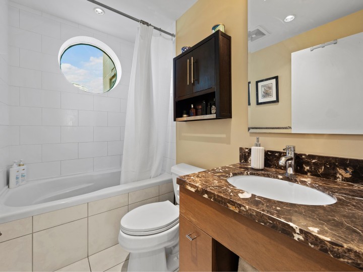 Photo 12 at 1206 - 1005 Beach Avenue, West End VW, Vancouver West