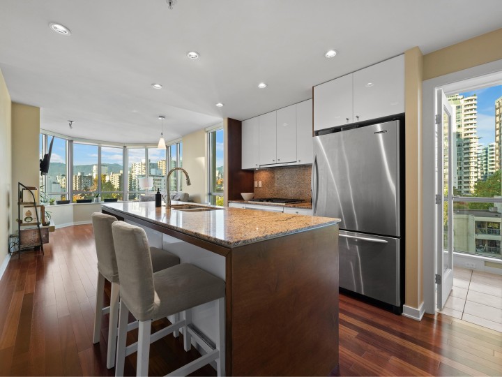 Photo 5 at 1206 - 1005 Beach Avenue, West End VW, Vancouver West