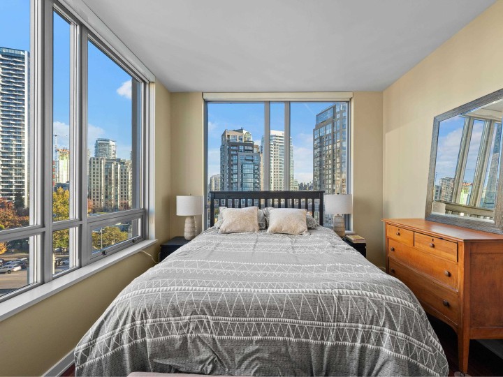 Photo 11 at 1206 - 1005 Beach Avenue, West End VW, Vancouver West