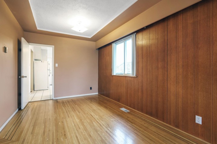 Photo 6 at 2431 E 12th Avenue, Renfrew Heights, Vancouver East