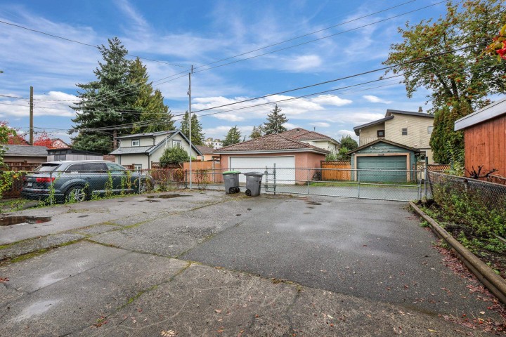 Photo 28 at 2431 E 12th Avenue, Renfrew Heights, Vancouver East
