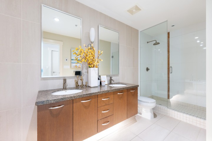 Photo 27 at 1002 - 3335 Cypress Place, Cypress Park Estates, West Vancouver