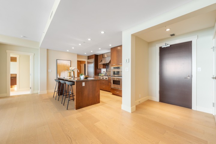 Photo 16 at 1002 - 3335 Cypress Place, Cypress Park Estates, West Vancouver