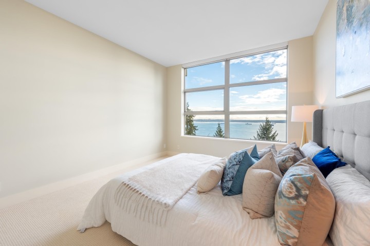 Photo 24 at 1002 - 3335 Cypress Place, Cypress Park Estates, West Vancouver