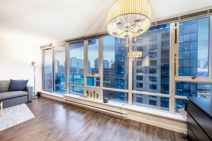 Photo 12 at 1606 - 233 Robson Street, Downtown VW, Vancouver West