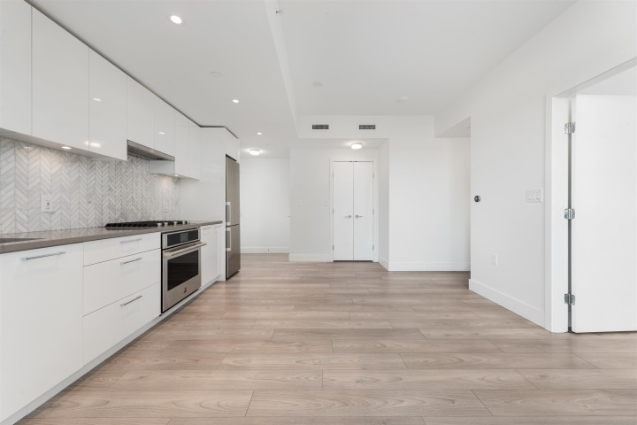 Photo 7 at 601 - 8570 Rivergrass Drive, South Marine, Vancouver East