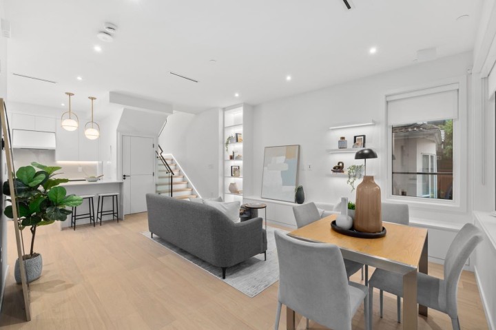 Photo 2 at 683 W 18th Avenue, Cambie, Vancouver West