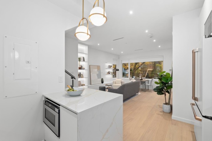 Photo 16 at 683 W 18th Avenue, Cambie, Vancouver West