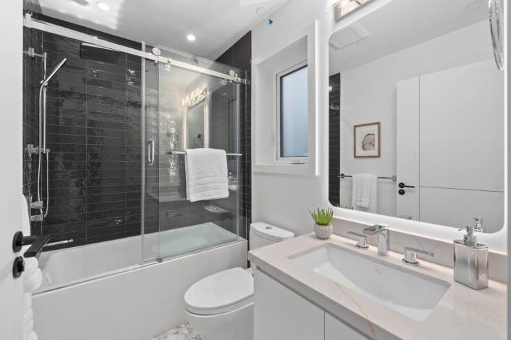 Photo 25 at 683 W 18th Avenue, Cambie, Vancouver West