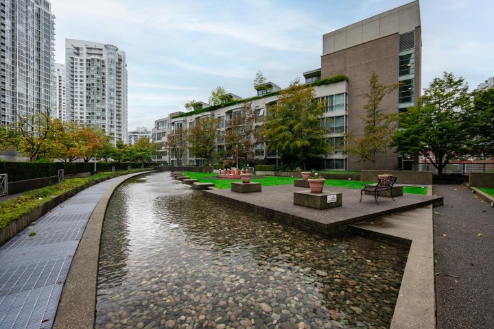 Photo 35 at 503 - 1018 Cambie Street, Yaletown, Vancouver West