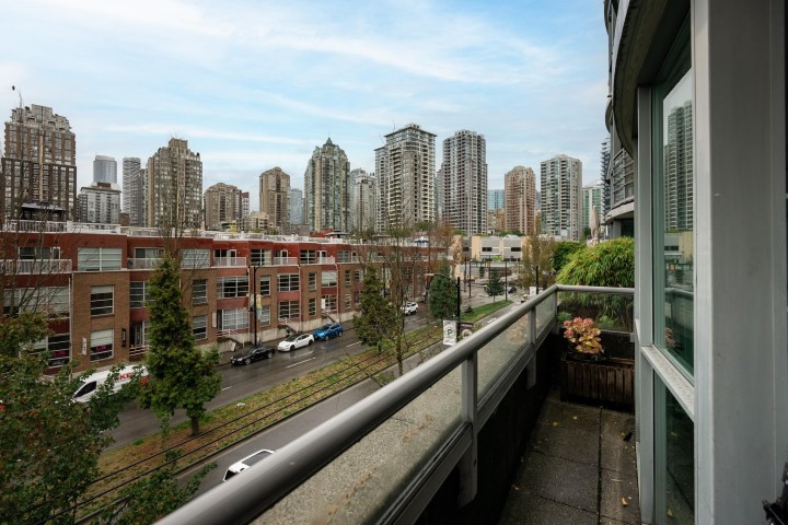 Photo 21 at 503 - 1018 Cambie Street, Yaletown, Vancouver West
