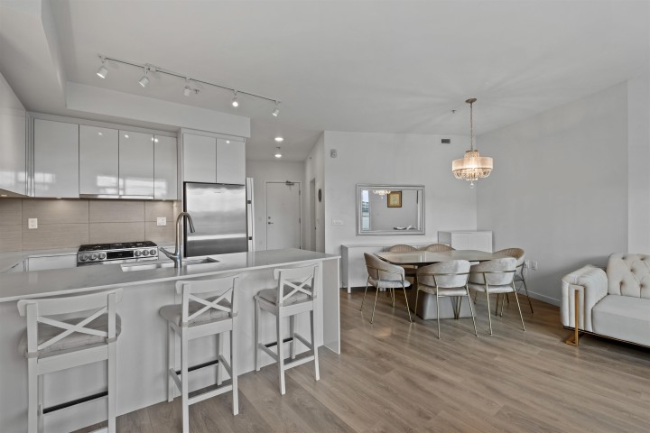 Photo 6 at 505 - 725 Marine Drive, Harbourside, North Vancouver