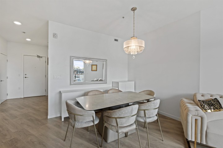 Photo 10 at 505 - 725 Marine Drive, Harbourside, North Vancouver