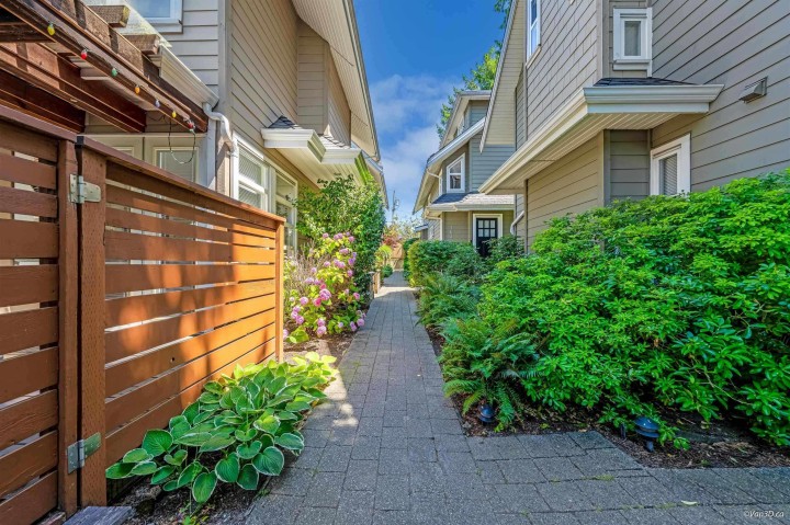 Photo 3 at 1626 St. Andrews Avenue, Central Lonsdale, North Vancouver