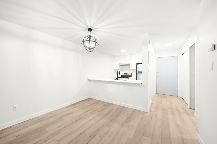 Photo 2 at 207 - 360 E 2nd Street, Lower Lonsdale, North Vancouver