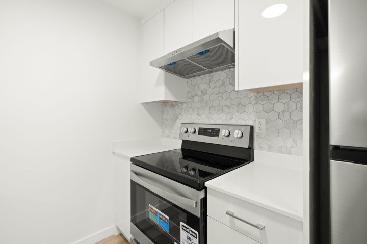 Photo 9 at 207 - 360 E 2nd Street, Lower Lonsdale, North Vancouver