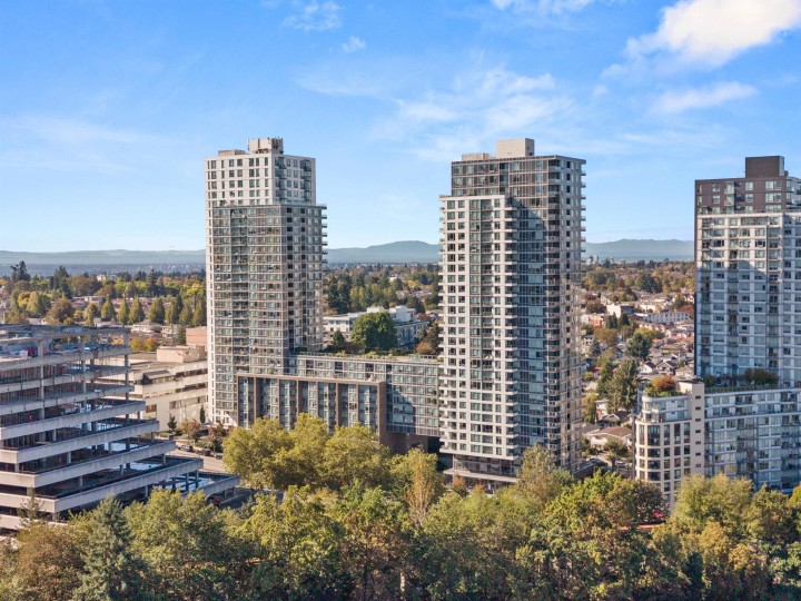 Photo 2 at 1507 - 5515 Boundary Road, Collingwood VE, Vancouver East