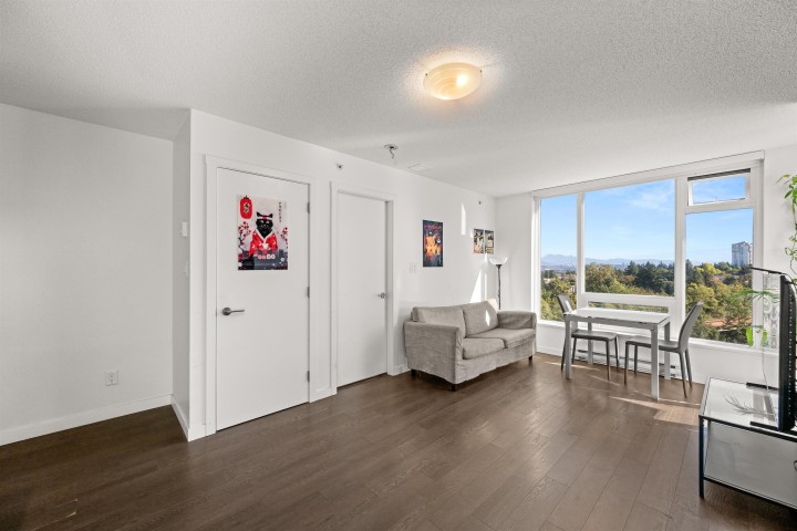 Photo 7 at 1507 - 5515 Boundary Road, Collingwood VE, Vancouver East