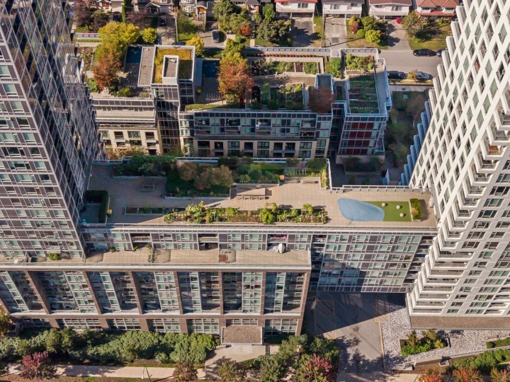 Photo 3 at 1507 - 5515 Boundary Road, Collingwood VE, Vancouver East