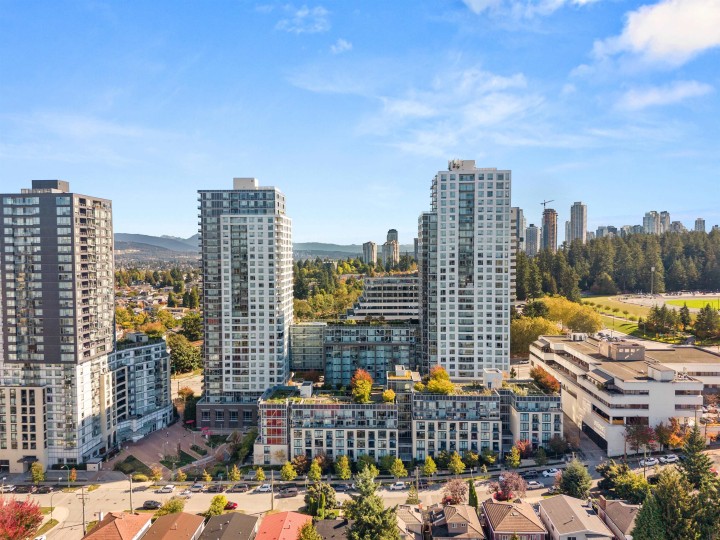 Photo 4 at 1507 - 5515 Boundary Road, Collingwood VE, Vancouver East