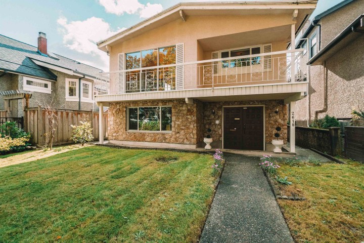 Photo 1 at 2618 W 15th Avenue, Kitsilano, Vancouver West