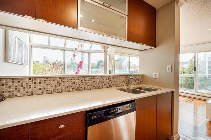 Photo 13 at 601 - 1510 W 1st Avenue, False Creek, Vancouver West