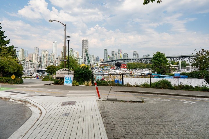 Photo 32 at 601 - 1510 W 1st Avenue, False Creek, Vancouver West