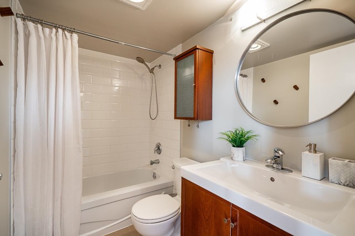 Photo 18 at 601 - 1510 W 1st Avenue, False Creek, Vancouver West