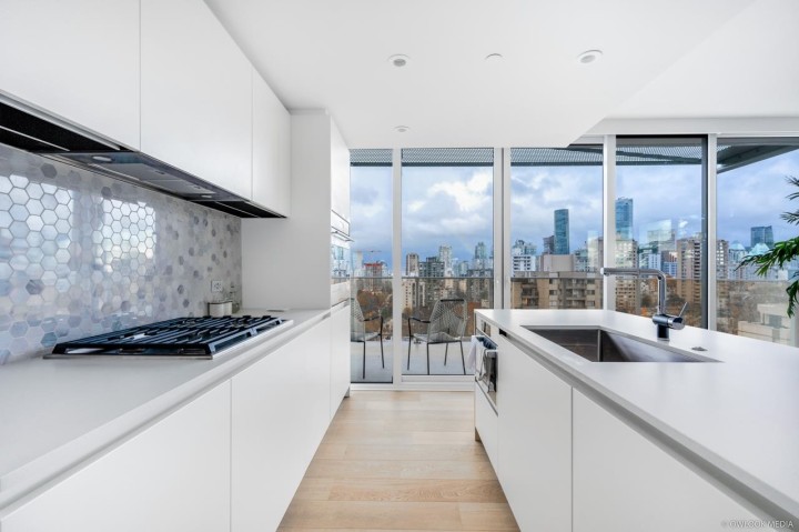 Photo 5 at 1504 - 1180 Broughton Street, West End VW, Vancouver West