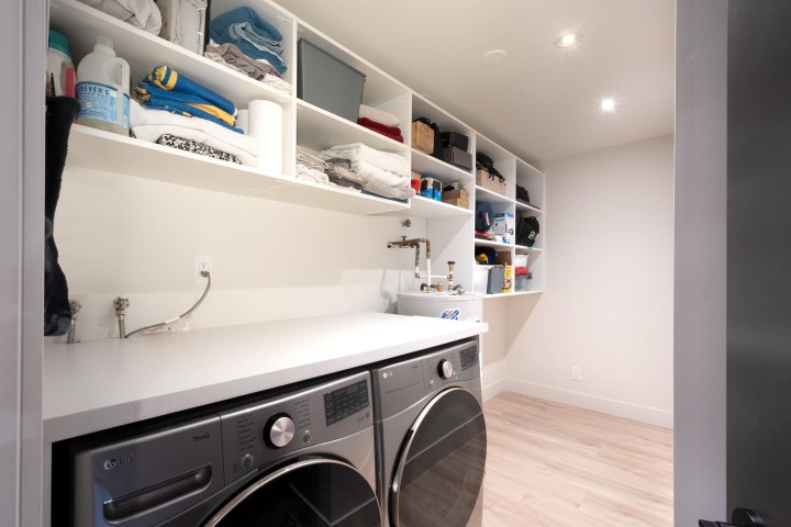 Photo 27 at 403 - 1050 Bowron Court, Roche Point, North Vancouver