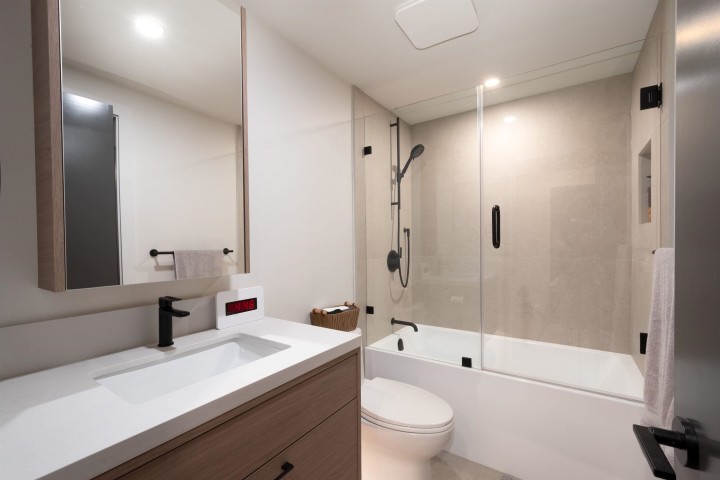 Photo 26 at 403 - 1050 Bowron Court, Roche Point, North Vancouver