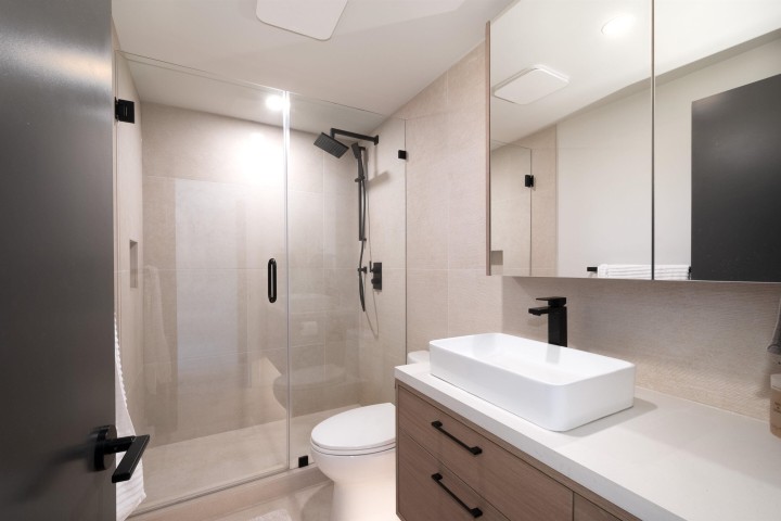 Photo 24 at 403 - 1050 Bowron Court, Roche Point, North Vancouver